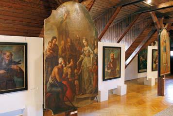 Die Bildergalerie über der Bibliothek in Krsko, Slowenien