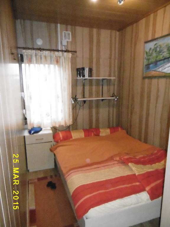 Schlafzimmer mit frz. Bett (1,4x2m)