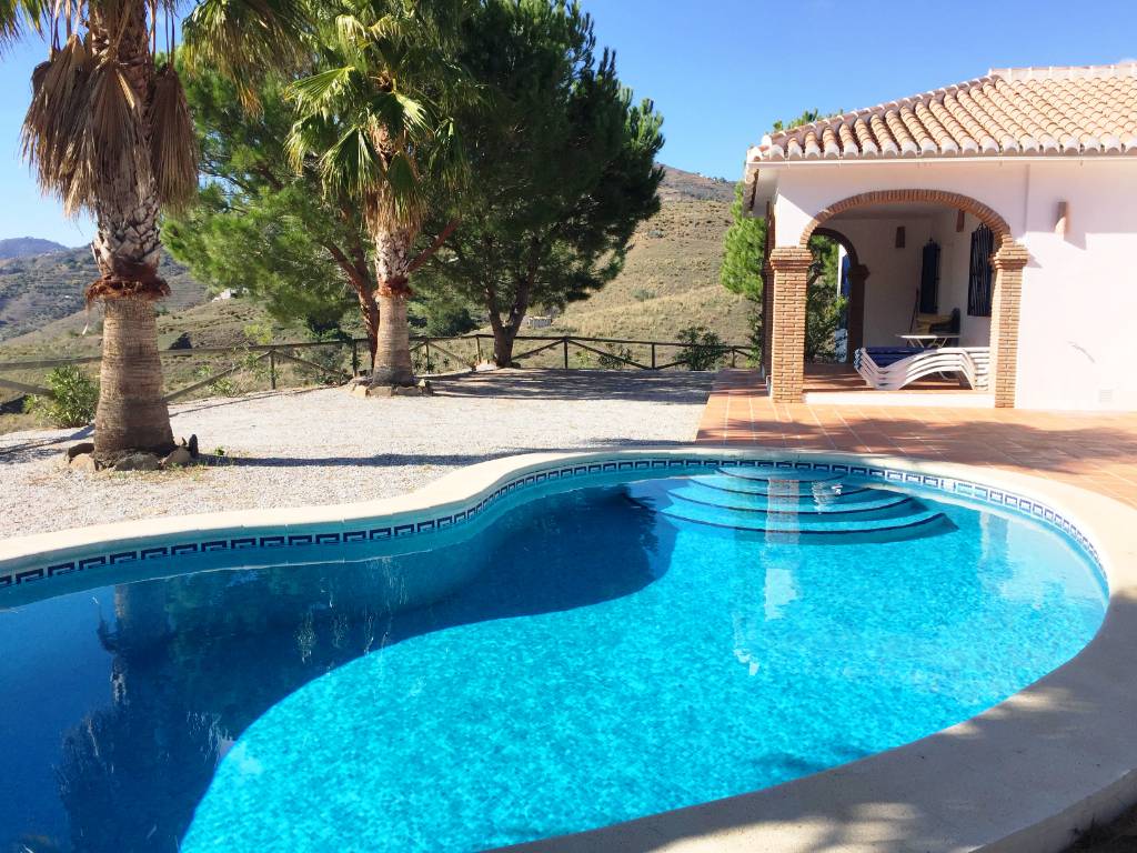 Atostogoms nuomojami namai Villa Rosa, Competa, Costa del Sol Andalusien Ispanija