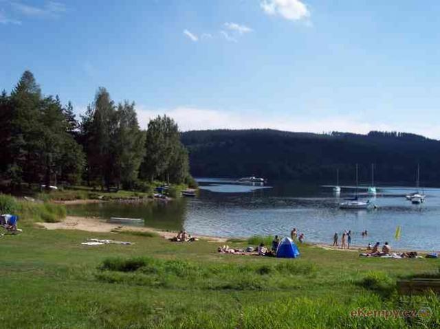 Kuća za odmor Hütten für Angler mit Bootsverleih und direktem Seezugang, Sauna, Lojzovy Paseky, Lipno Stausee Lipno Stausee Ceška