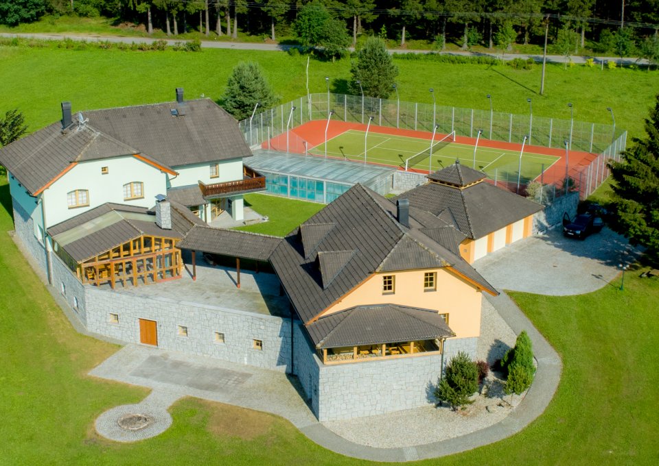 Atostogoms nuomojami namai Lojzovy Paseky mit Pool und Tennisplatz, Lipno nad Vltavou, Lipno Stausee Lipno Stausee Čekija