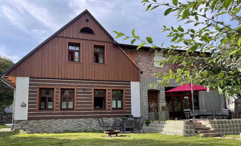 Kuća za odmor Cerny Dul mit Sauna und Badefass, 1,5 km vom Skizentrum, Cerny Dul, Riesengebirge Riesengebirge Ceška