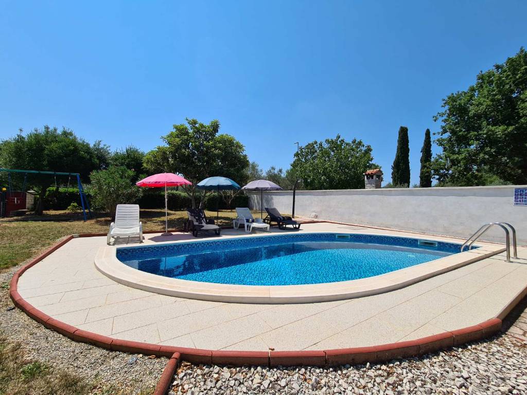 prázdninový  byt Ferienhaus mit Pool und gr↕ner Grüdstuck 333, Pavicini, Marcana Istrien Zentral Chorvátsko