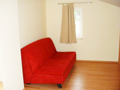 1 Sofa Zusatzbett (160x200 cm)
fur 2 Personen
