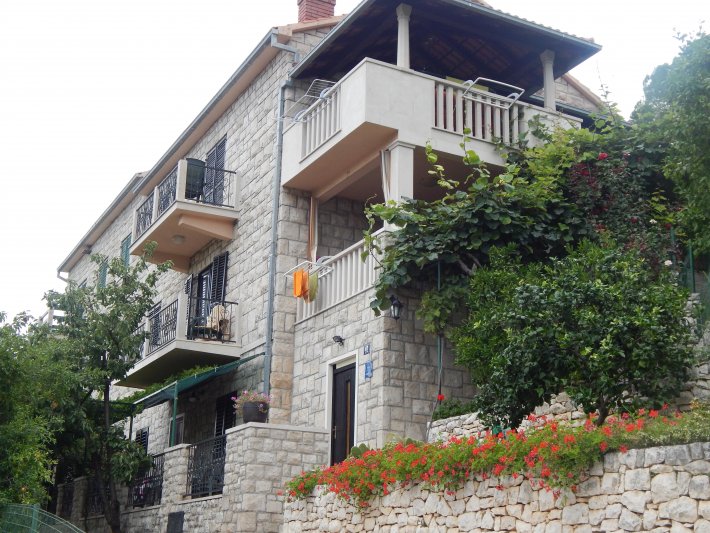 Atostogoms nuomojami butai Wohnung ideal für junge Paare, Postira, Insel Brac Mitteldalmatien Kroatija