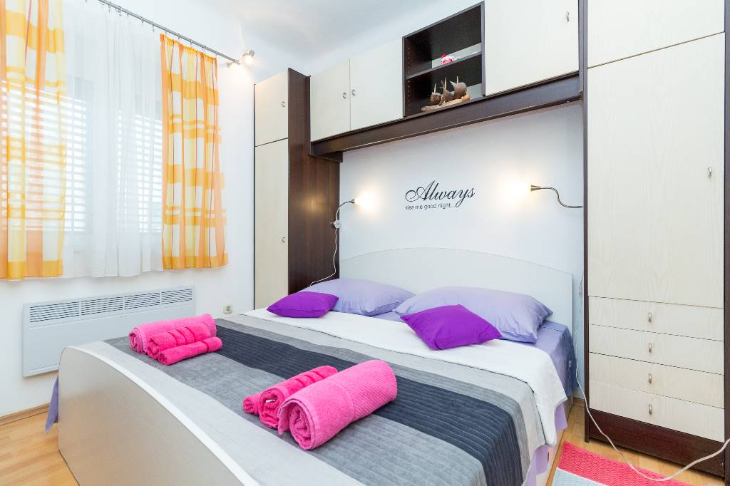 Apartment Schön und komfortabel wohnung S&B, in der Nahe von Marina Kastela, Kastel Gomilica, Kastela Mitteldalmatien Croatia