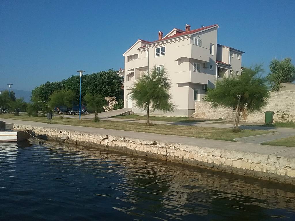Atostogoms nuomojami butai Novouređeni studio apartman u starom gradu Ninu, na super lokaciji uz more, blizu centra i plaže., Nin, Nin Norddalmatien Kroatija