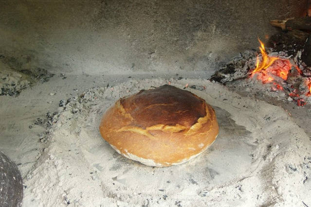 Selbst gemachtes Brot auf traditionelle Weise