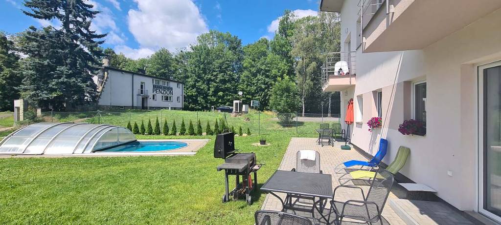 Apartmán - unterschiedlich grosse Wohnugen mit Pool und Tennis, Frýdlant nad Ostravicí, Frydek-Mistek Mährisch-Schlesien Česká republika