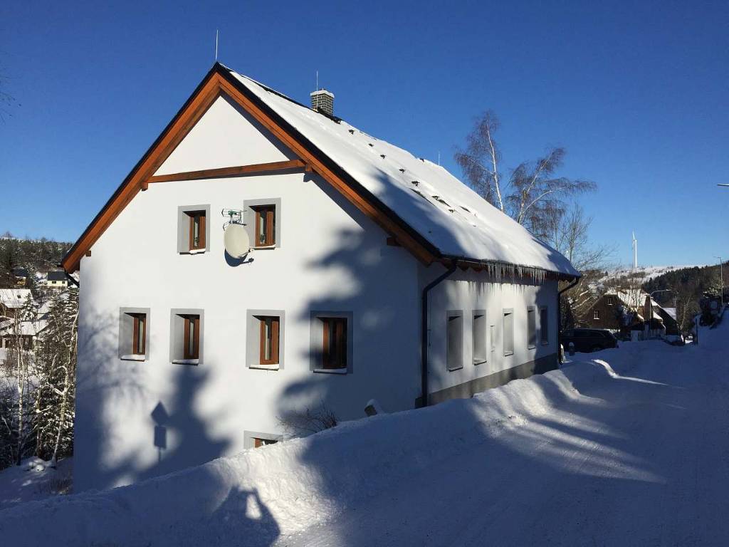 Holiday home klinovec mit Appartments, Sauna und Whirlpool, Loucna pod Klinovcem, Erzgebirge Erzgebirge Czech Republic