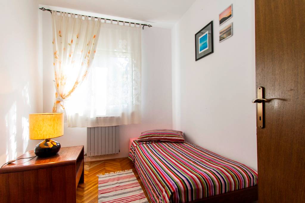 Zweites Schlafzimmer - ein Einzelbett