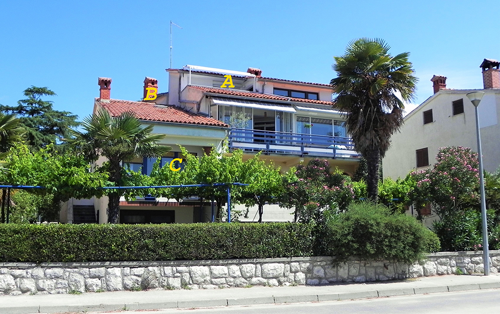 Apartment APP B-Batana,Studio, am Strand mit Balkon und Panoramablick auf das Meer/ Stadt WiFi, SAT TV,Safe., Rovinj, Istrien Südküste Rovinj Croatia