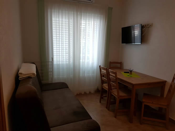 Ferienwohnung Die Appartements sind so eingerichtet, dass keine Wünsche offen bleiben. in Vir, Norddalmatien Insel Vir  