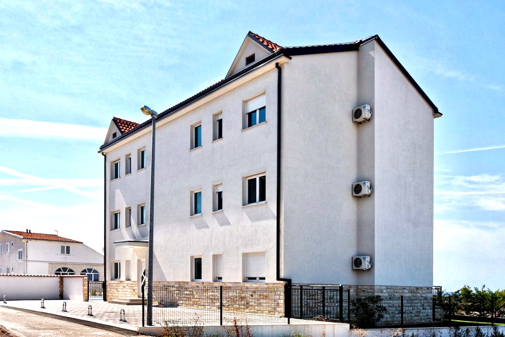 Ferienwohnung Moderne Neubauwohnungen mit einer Fläche von 70 m2 mit Schwimmbad und freiem Panoramablick in Primošten, Norddalmatien Primosten  