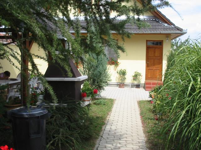 Apartman za odmor mit Garten für 6-7-8 Pers.(BE-01 Balatonberény, Plattensee-Balaton Balaton-Südufer  