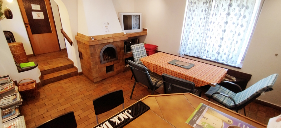 Cottage Lucie - living room with fireplace, sauna, bar, TV/SAT, DVD